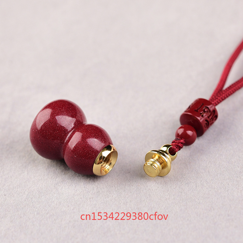 Lusso rosso cinabro il ciondol - Phone Accessories Red recensione e prezzo