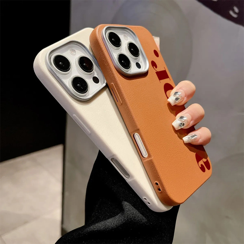 La lettera artistica rossa mod - Phone Accessories Red recensione e prezzo